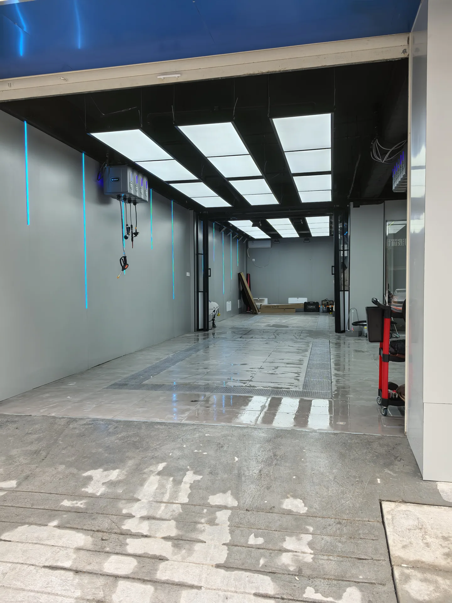 百莱创淮滨工厂店车间实景