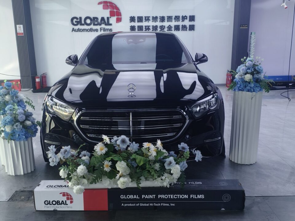 奔驰 奔驰 E300L｜汽车隔热膜｜案例主图