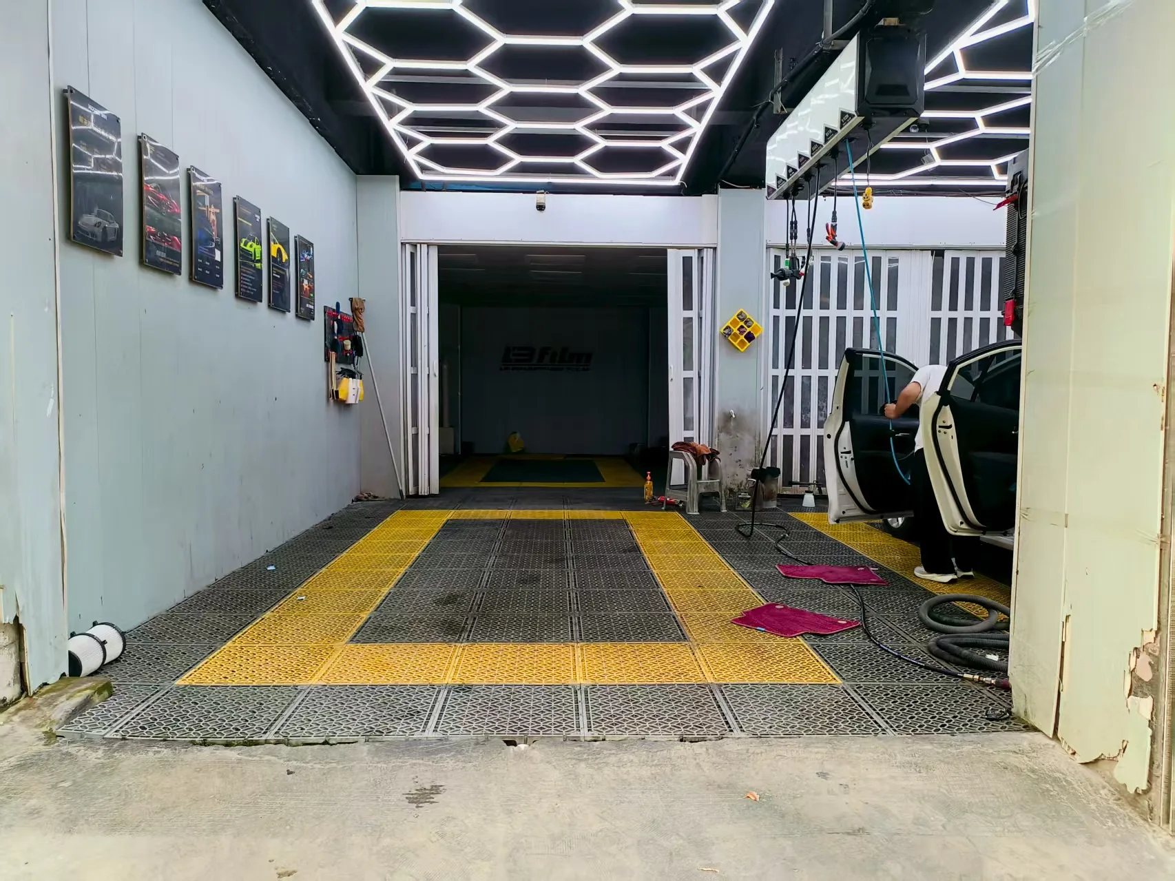 百莱创许昌工厂店车间实景